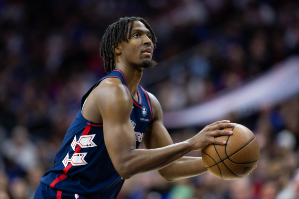 76人球员马克西:要放下0-2落后继续前行